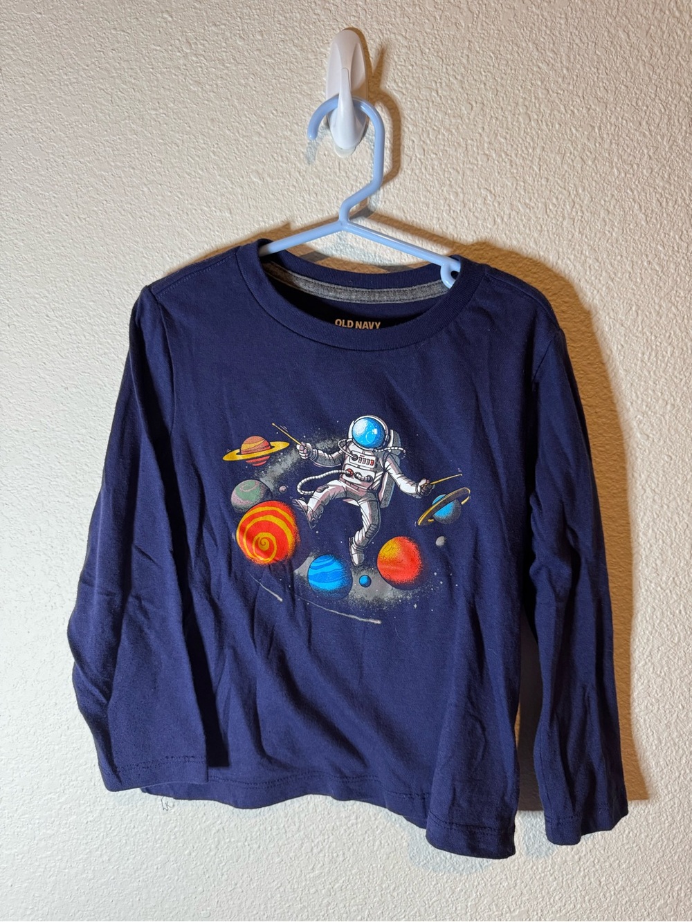 Kids Old Navy Navy Long-Sleeve Tee with Colorful Space Astronaut Graphic